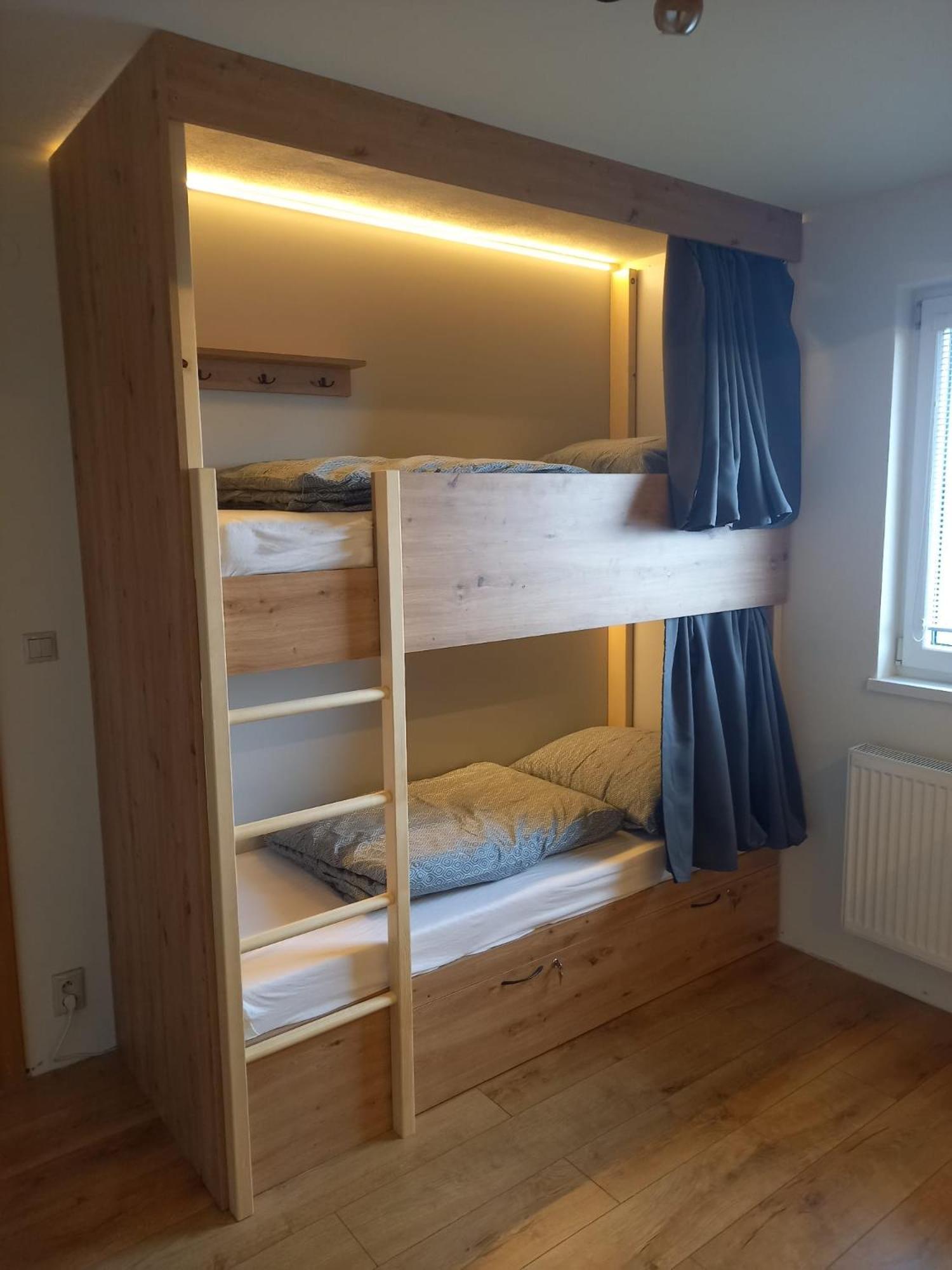 Štrbské Pleso Sherpa'S Hostel High Tatras מראה חיצוני תמונה